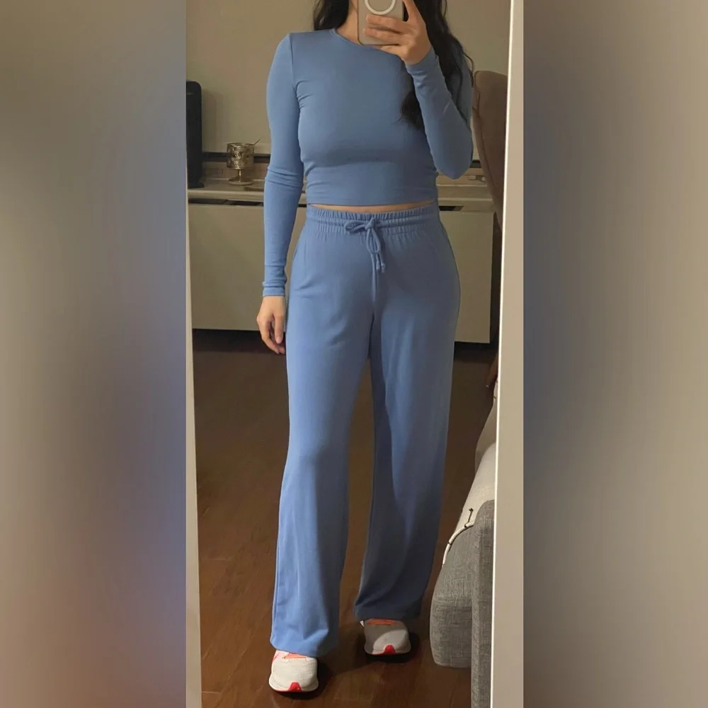Aritzia Wilfred Free Lounge Sweatpants (Azurine Blue) (with matching top) - Picture 1 of 16